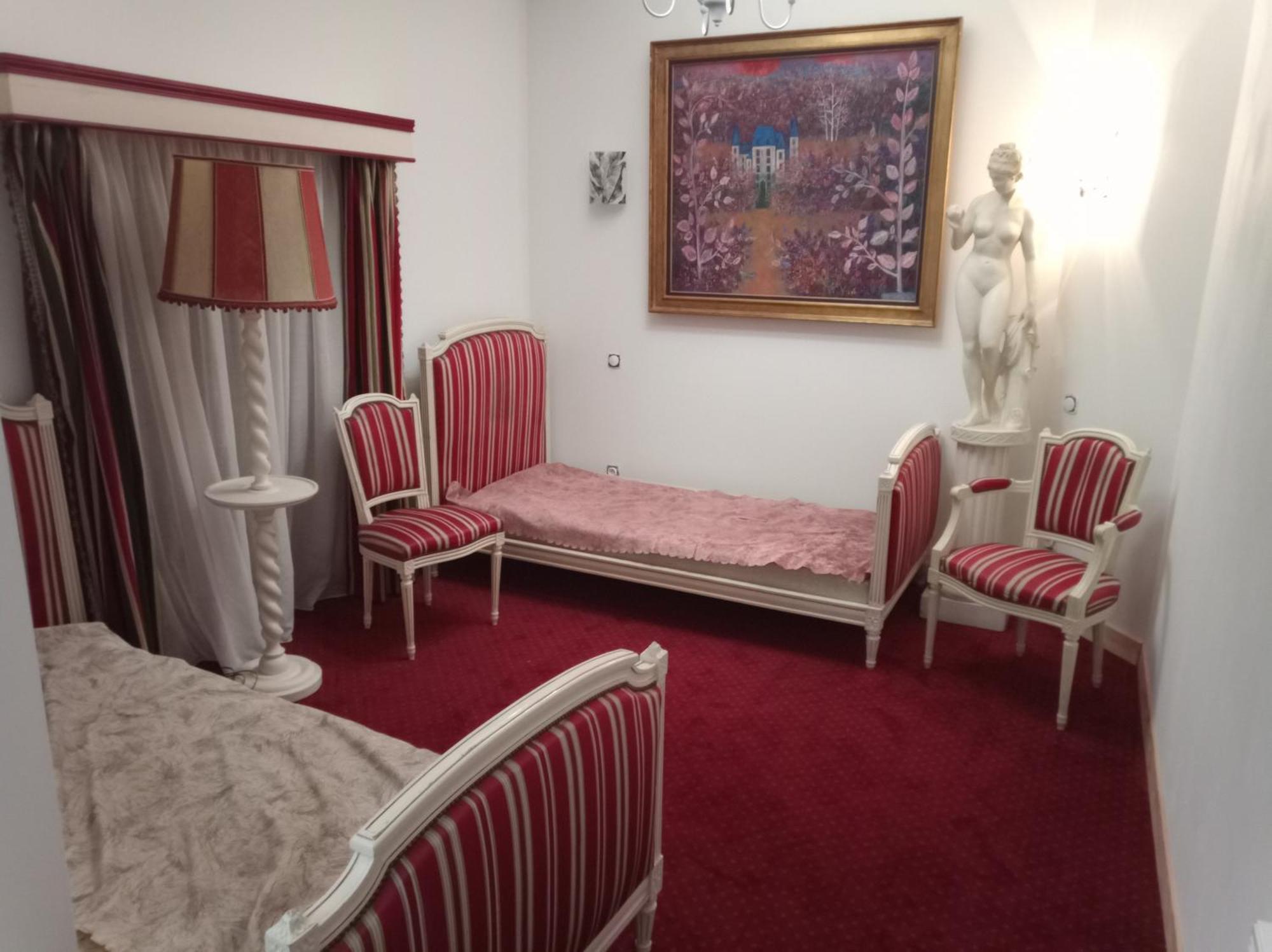 Le Couvent Des Capucines - Hebergement Velo Via Rhona سان فاليه المظهر الخارجي الصورة